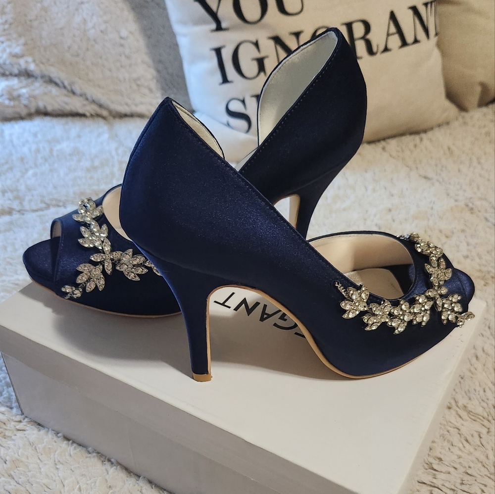 High heels - Picture 6 of 6